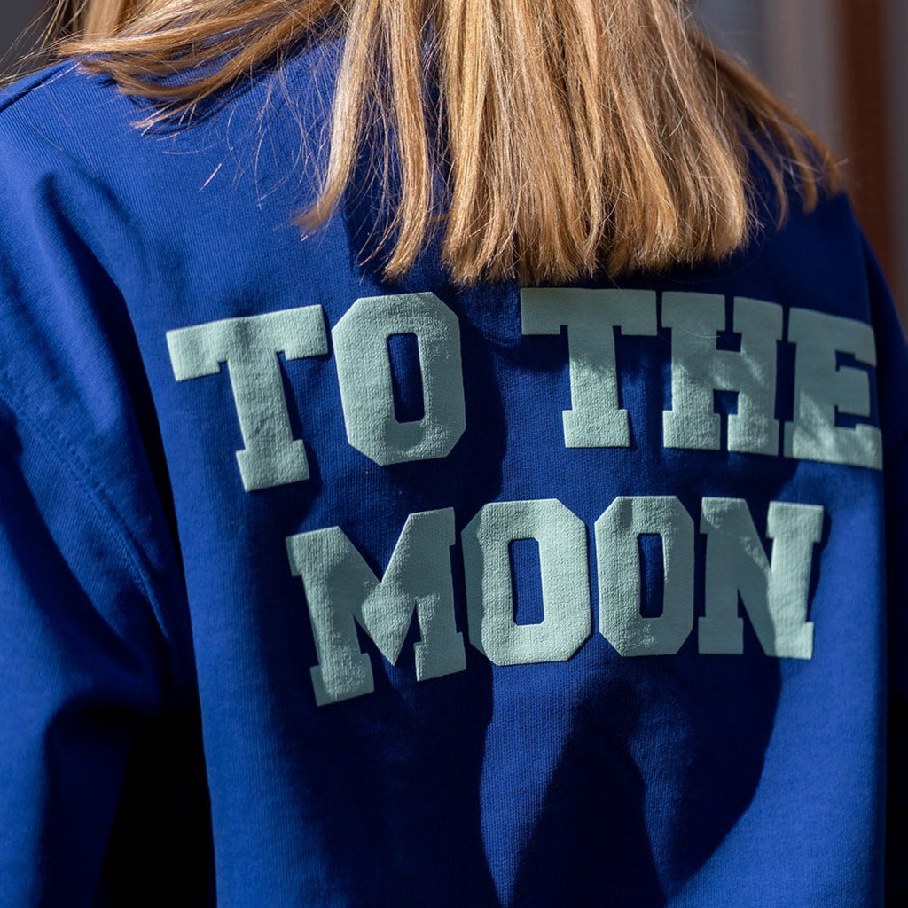 TO THE MOON college